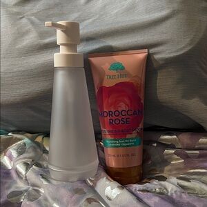 Tree Hut Moroccan Rose Body Lotion and Soap/Lotion Pump-NWT